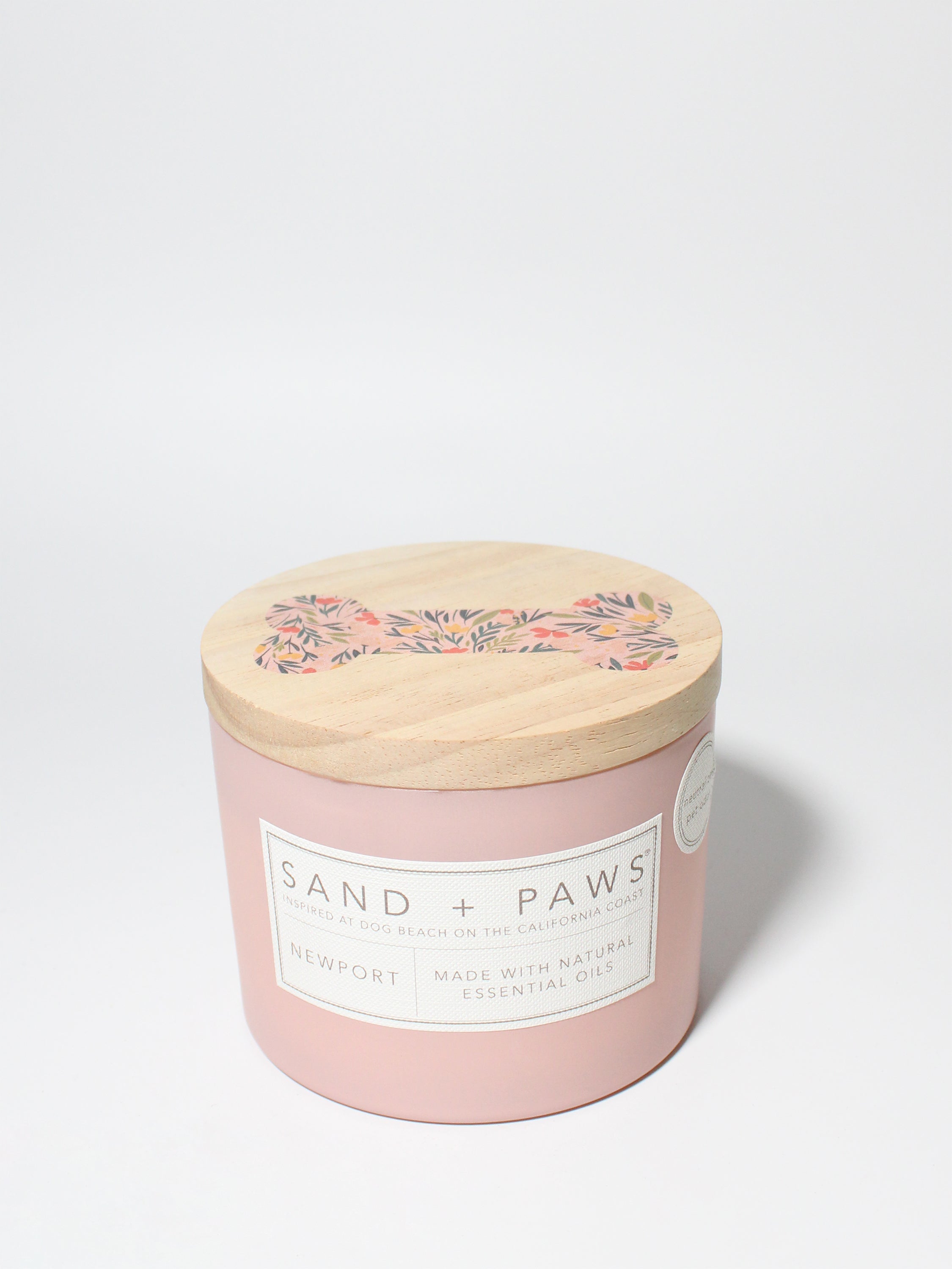 Sand + Paws Newport 12 oz scented candle - Signature Scent