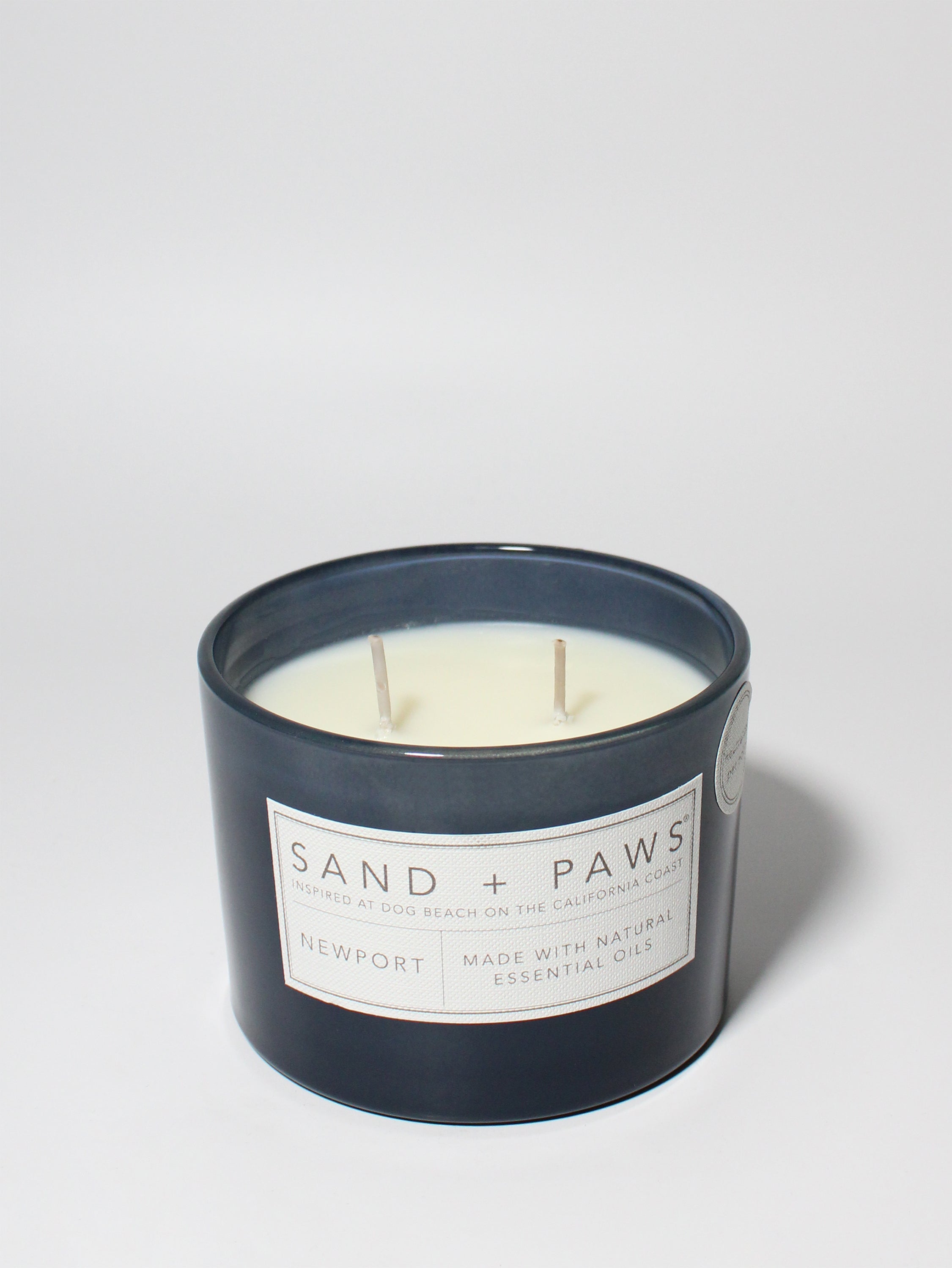 Sand + Paws Newport 12 oz scented candle - Signature Scent