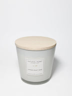Upper East Side Natural Home 31 oz scented candle - Signature Scent
