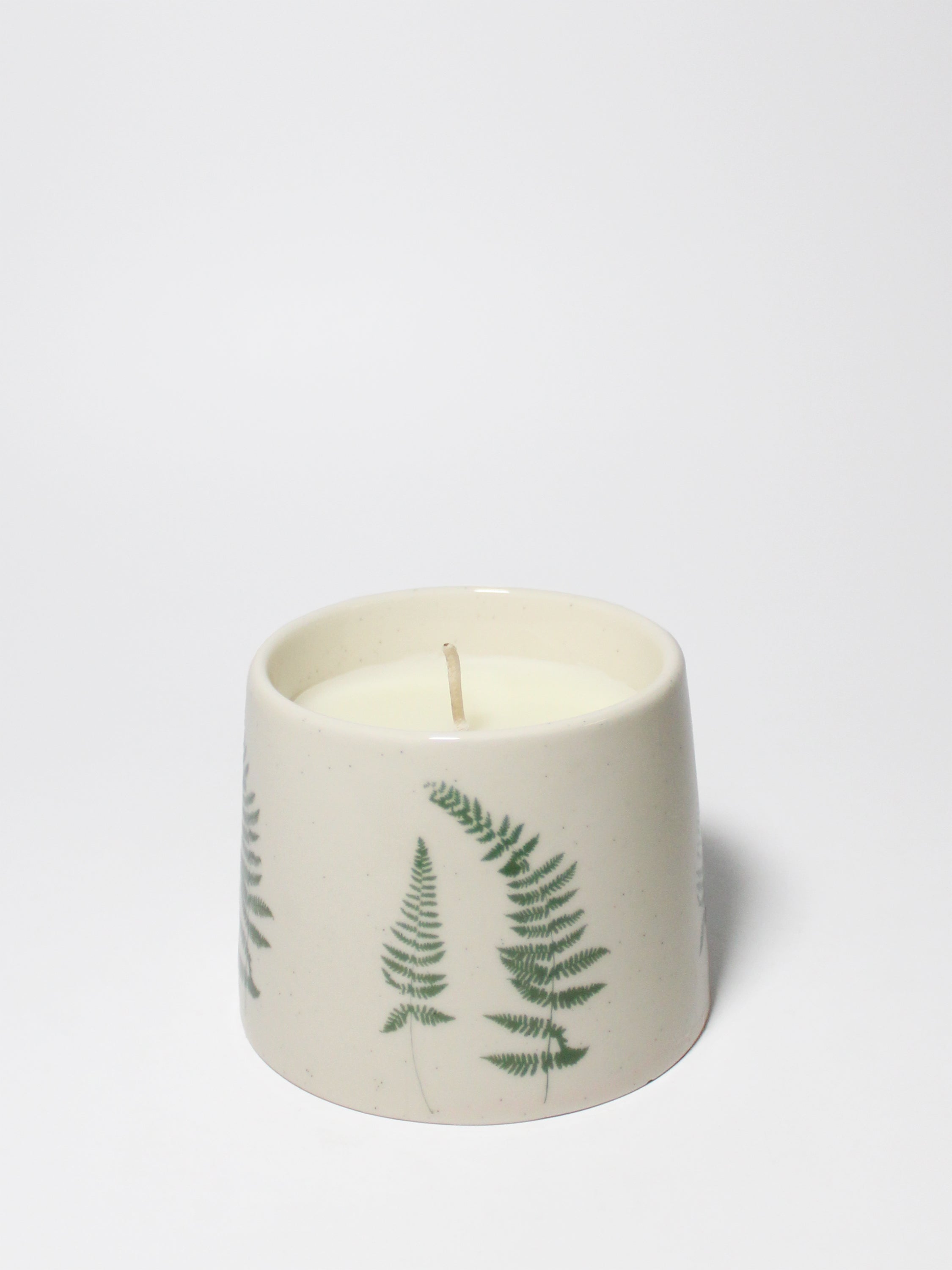 Eucalyptus Natural Home 7 oz scented candle - Signature Scent
