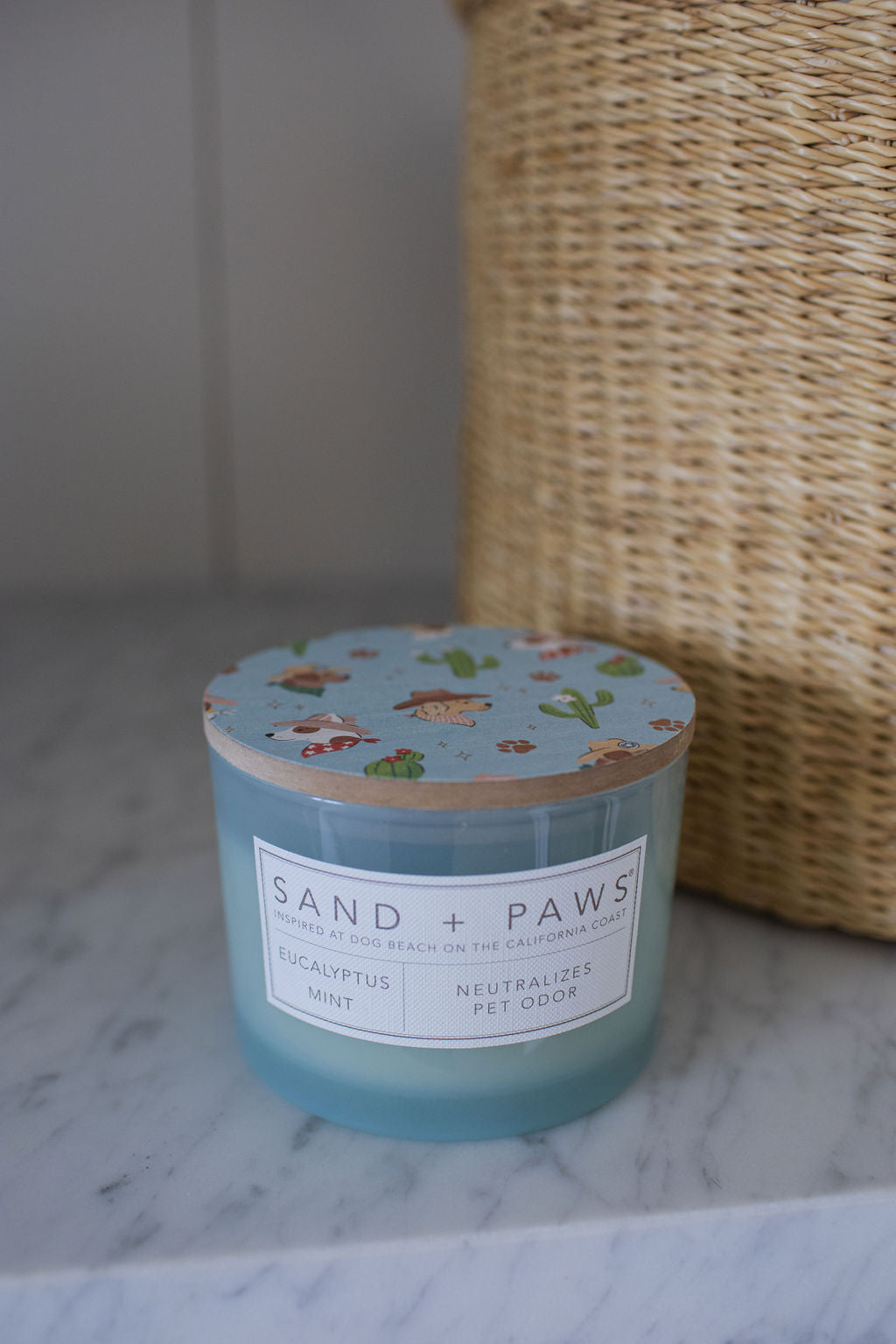 Sand + Paws Eucalyptus Mint 12 oz scented candle - Signature Scent