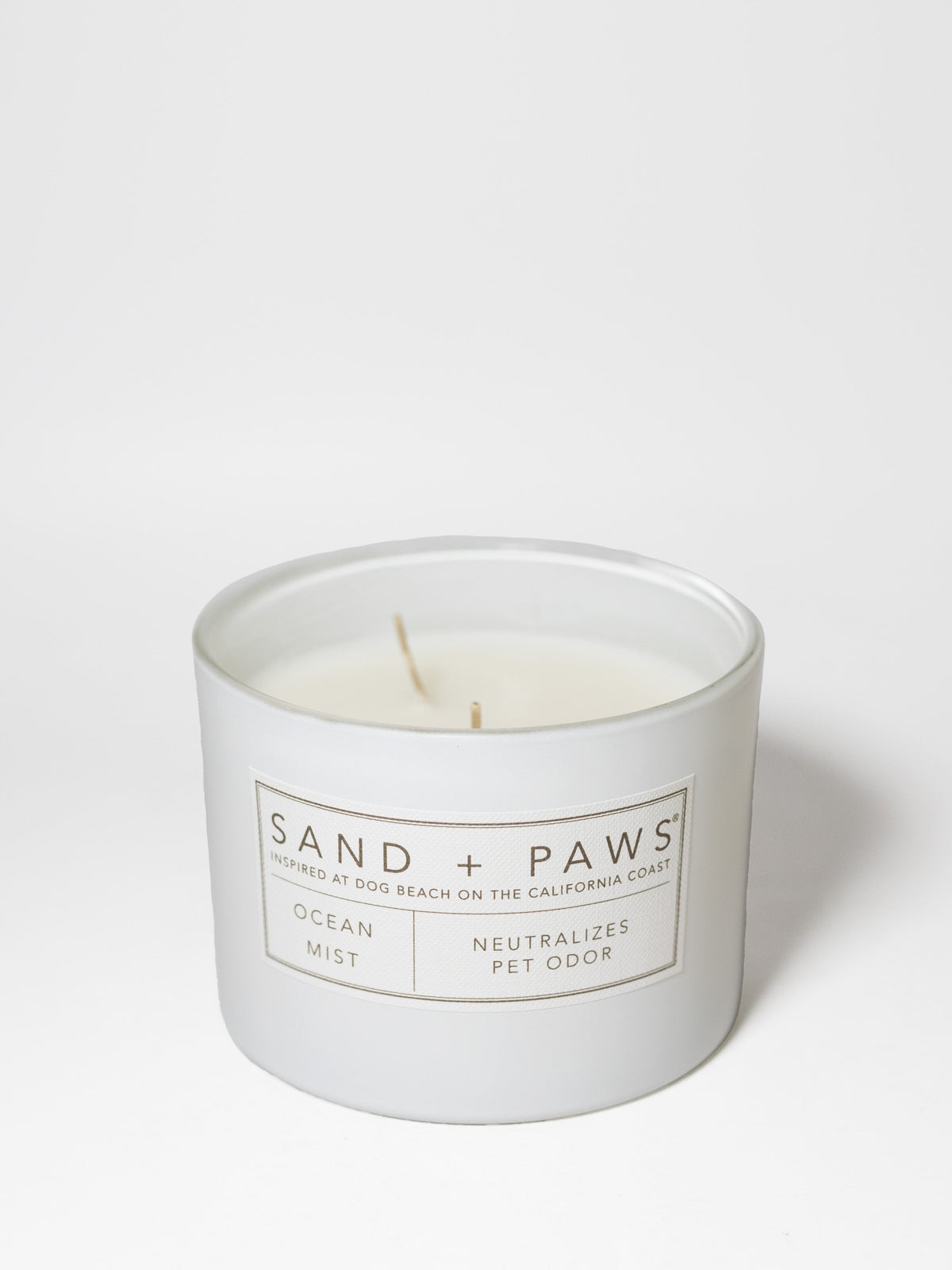 Sand + Paws Ocean Mist 12 oz scented candle - Signature Scent